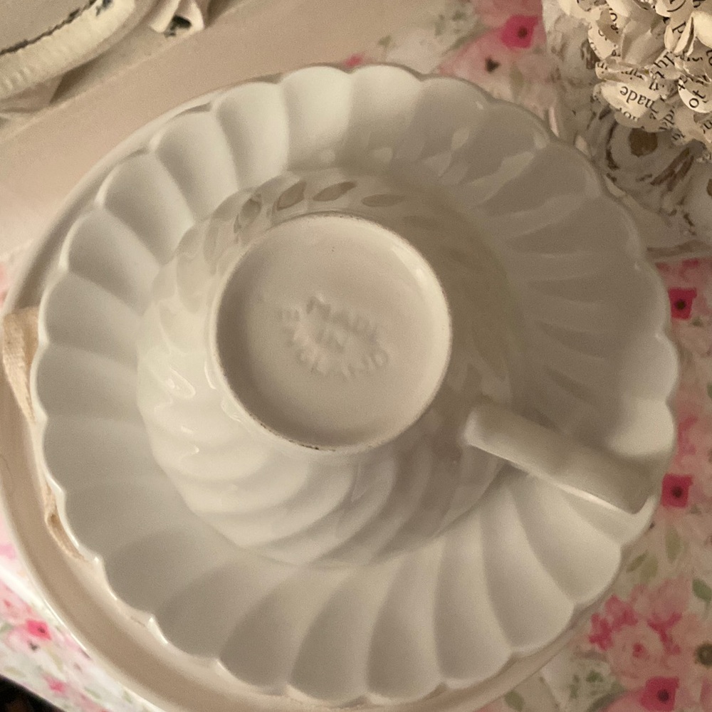 Elegant White Swirled Ironstone Teacup & Saucer - Picture 4 of 6